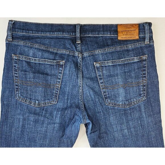 Lucky Brand Size 38X30 Mens 221 Straight Blue Denim 5 Pocket Logo Tag Jeans - Picture 9 of 13